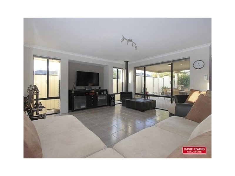 6 Liberty Drive, Clarkson WA 6030