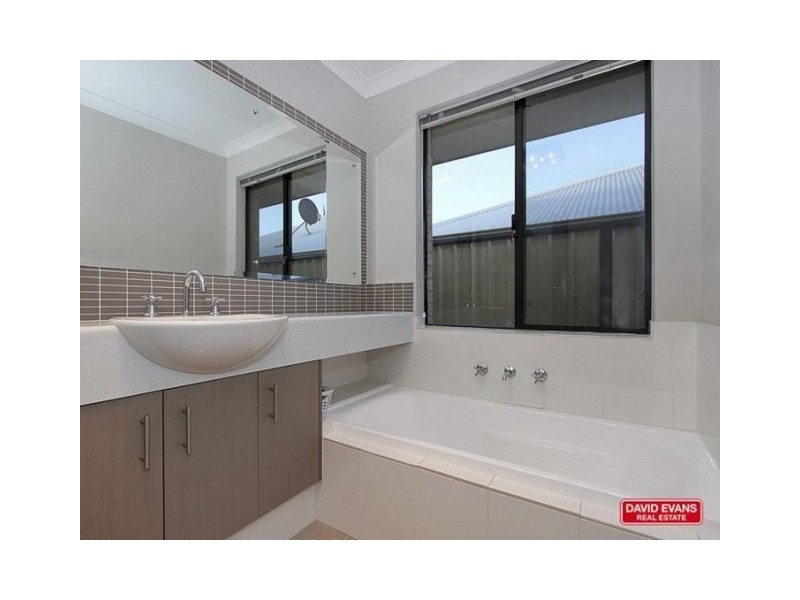 6 Liberty Drive, Clarkson WA 6030