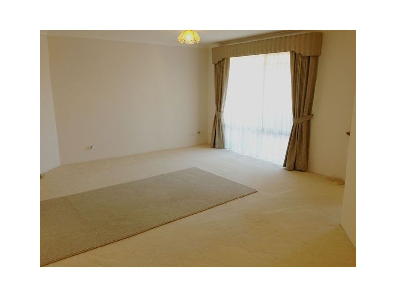 11 Shoalwater Parkway, Iluka WA 6028