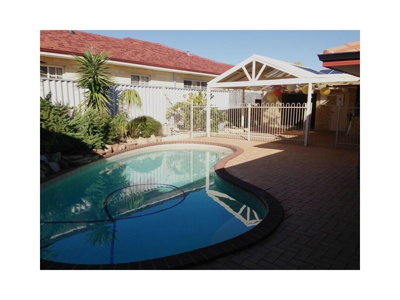 11 Shoalwater Parkway, Iluka WA 6028