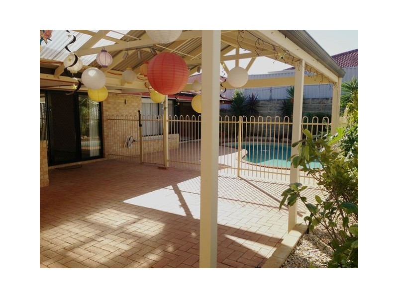 11 Shoalwater Parkway, Iluka WA 6028