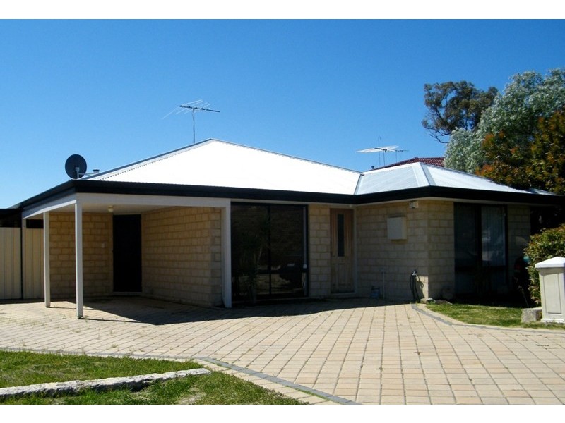 4 Daniel Way, Wanneroo WA 6065