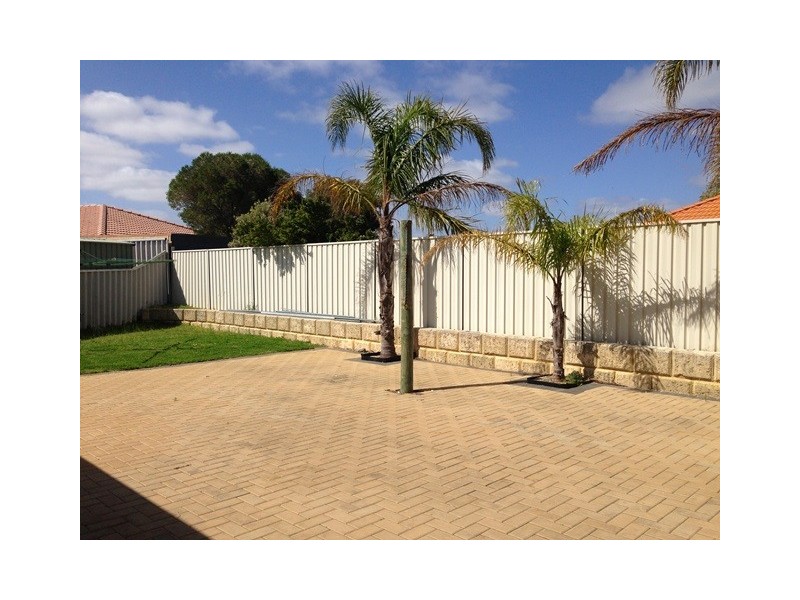 6 Chiba Retreat, Merriwa WA 6030