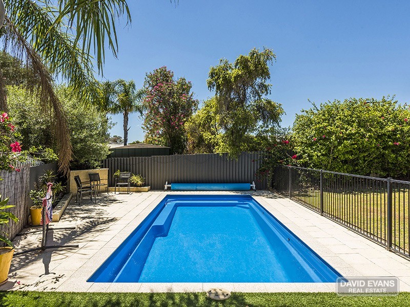 6 Lilac Gardens, Edgewater WA 6027