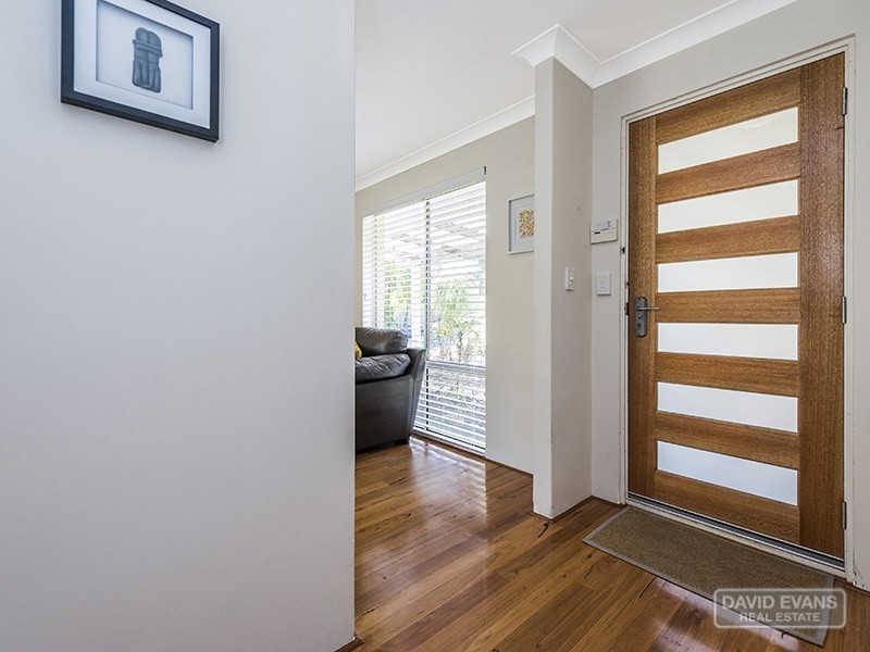 6 Lilac Gardens, Edgewater WA 6027