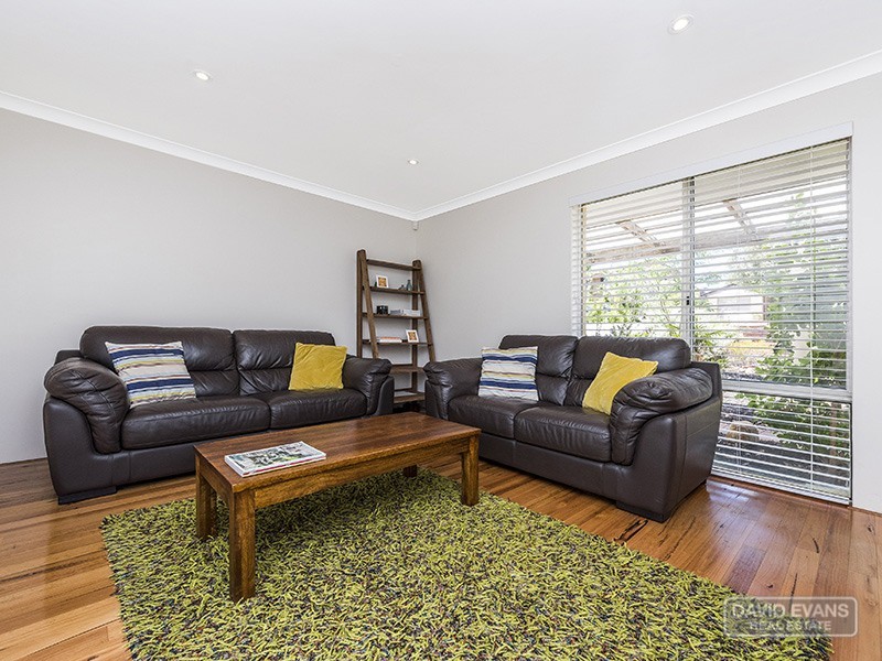 6 Lilac Gardens, Edgewater WA 6027