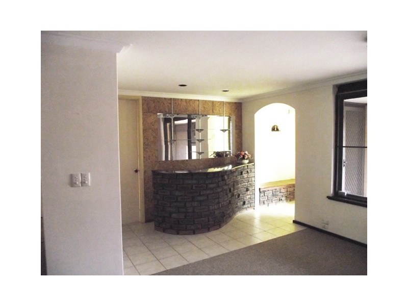 8 Mayhill Place, Craigie WA 6025