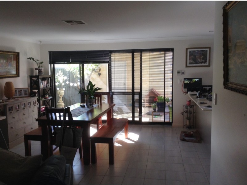 6 Delphi Way, Aveley WA 6069