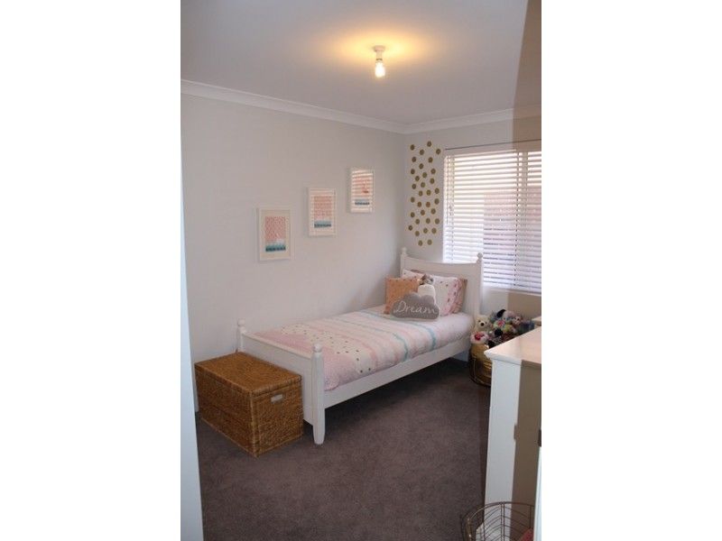 9 Scripta Way, Jindalee WA 6036