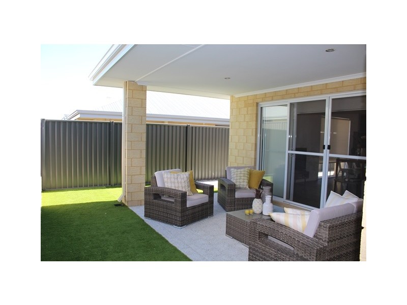9 Scripta Way, Jindalee WA 6036