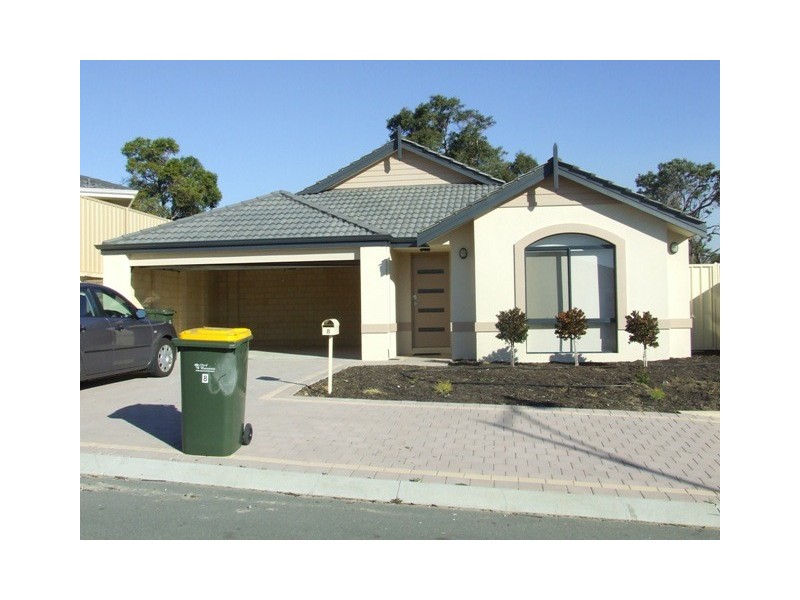 8 Cortona Grove, Sinagra WA 6065