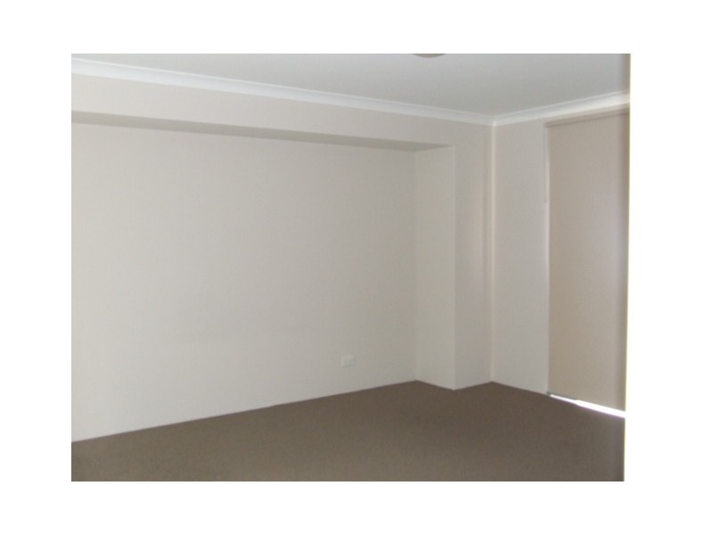 8 Cortona Grove, Sinagra WA 6065