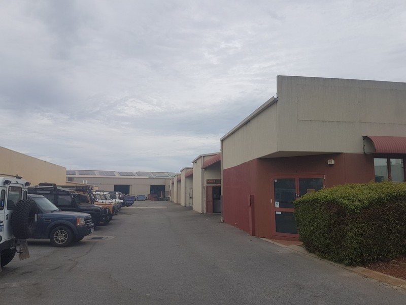 4/12 Paramount Drive, Wangara WA 6065