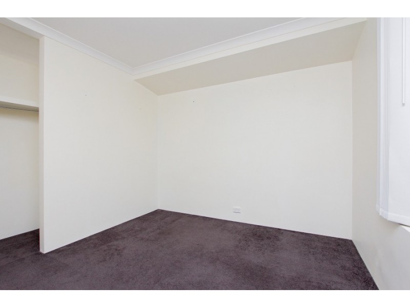 15 Kurnalpi Turn, Wanneroo WA 6065