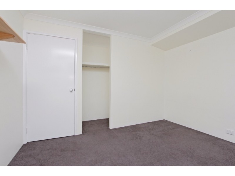 15 Kurnalpi Turn, Wanneroo WA 6065