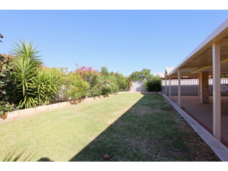 15 Kurnalpi Turn, Wanneroo WA 6065