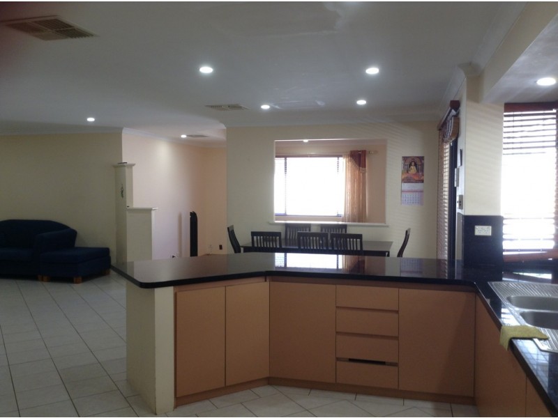 470.00 6 Ashdale Boulevard, Darch WA 6065