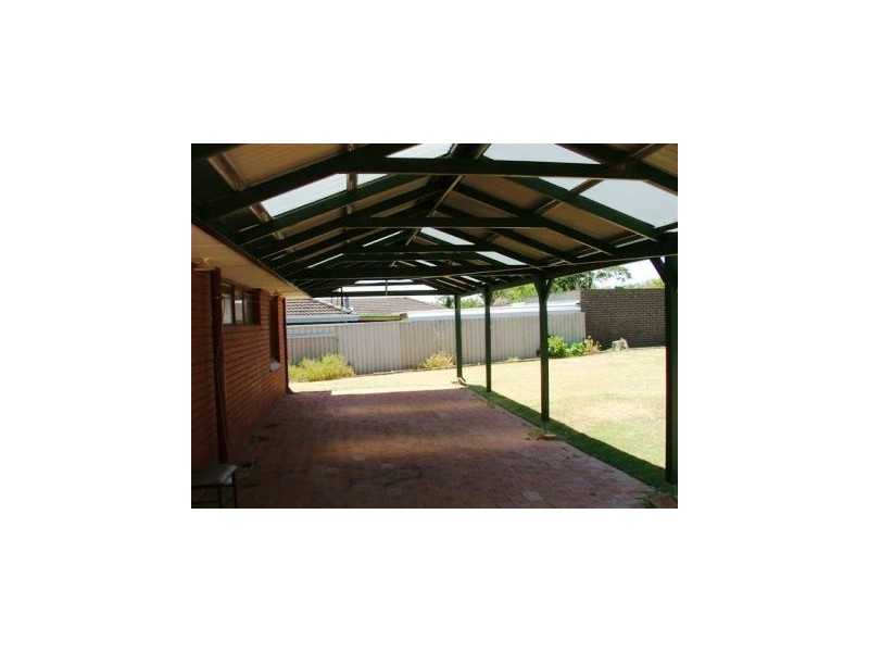 28 Winship Avenue, Wanneroo WA 6065