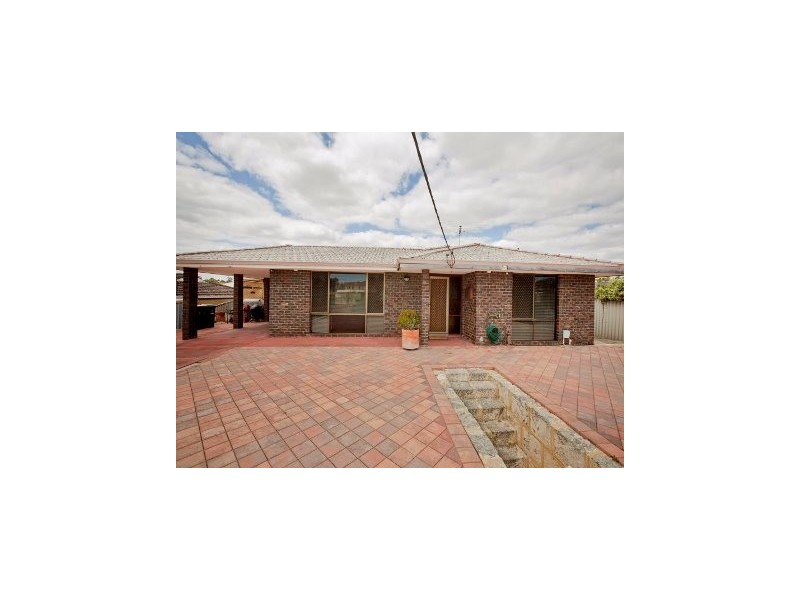14 Karalundie Way, Mullaloo WA 6027