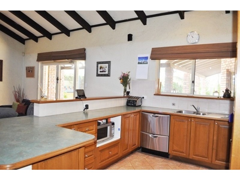 20 Windsor, Kallaroo WA 6025