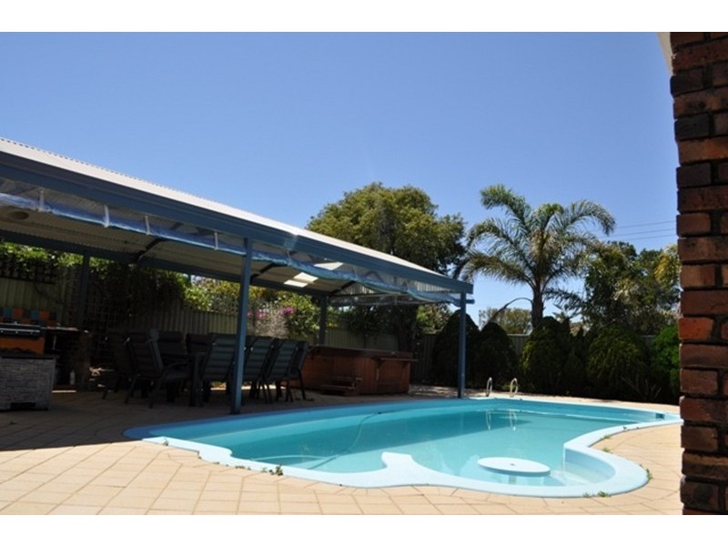 20 Windsor, Kallaroo WA 6025