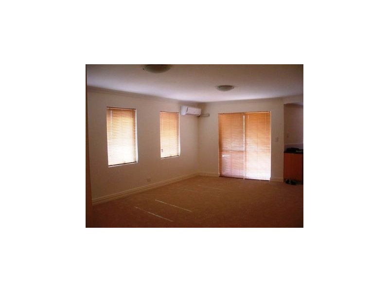 8/42 Grand Boulevard, Joondalup WA 6027