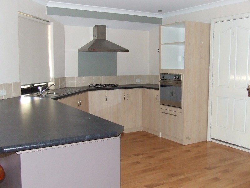 4 Strauss Boulevard, Tapping WA 6065