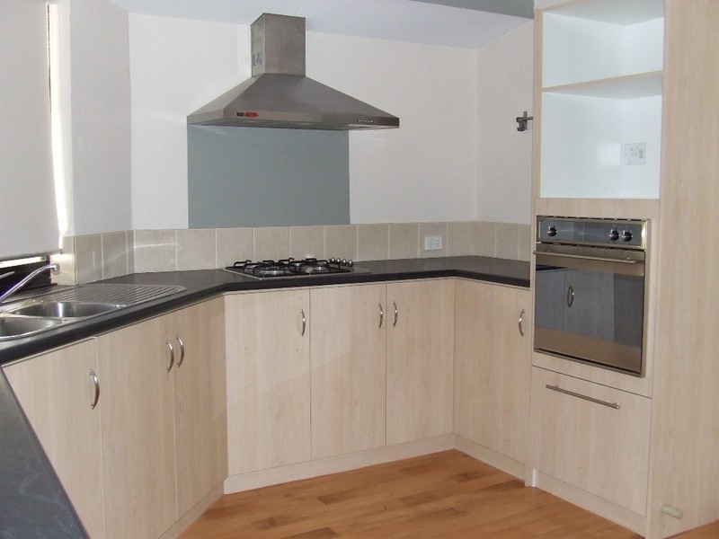 4 Strauss Boulevard, Tapping WA 6065