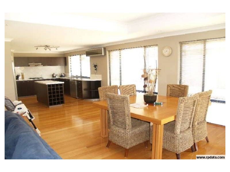 16 Karoo, Pearsall WA 6065