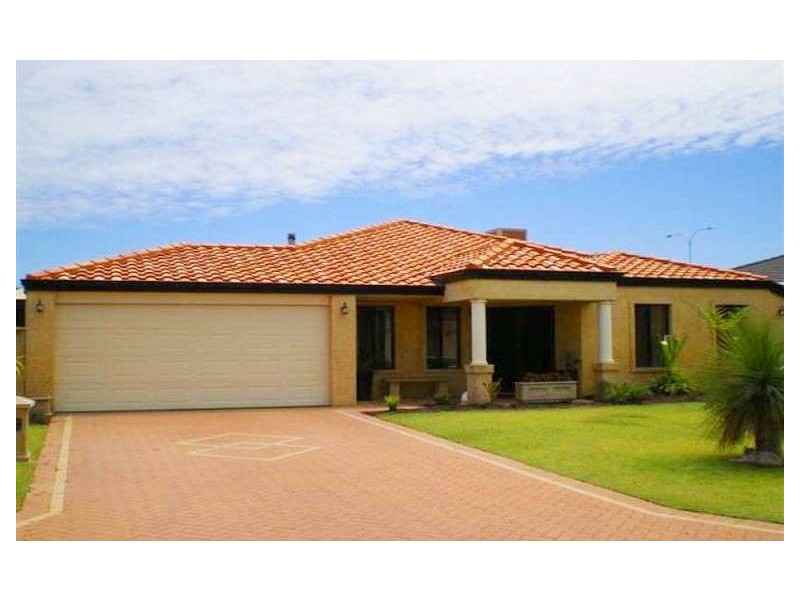 35 Galveston Loop, Iluka WA 6028