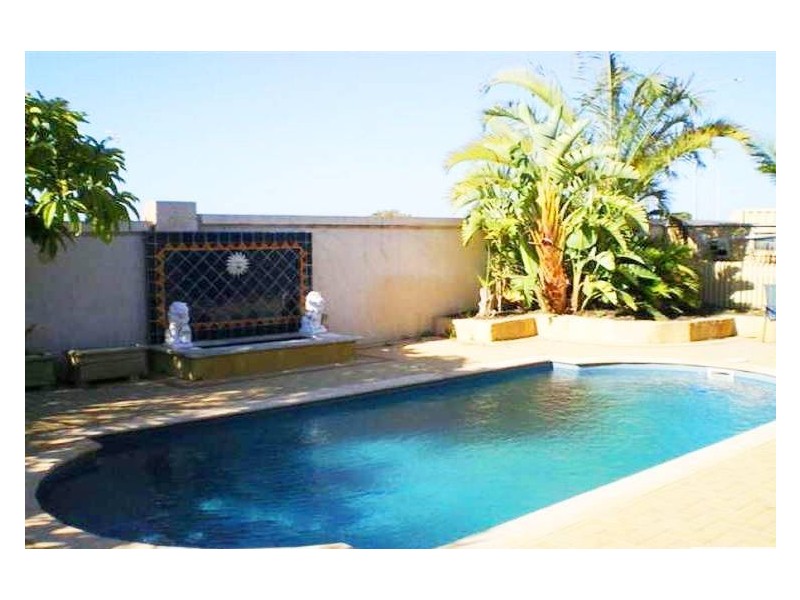 35 Galveston Loop, Iluka WA 6028