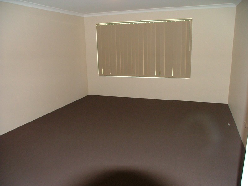 16  Waminda Way, Darch WA 6065