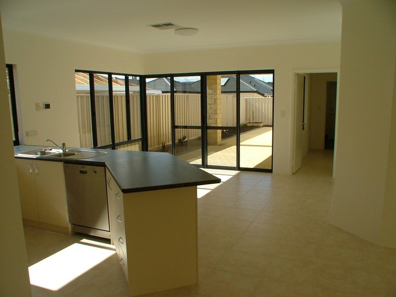 15 Iceberg Way, Darch WA 6065