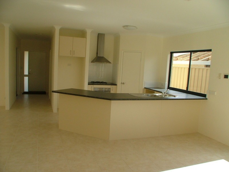 15 Iceberg Way, Darch WA 6065