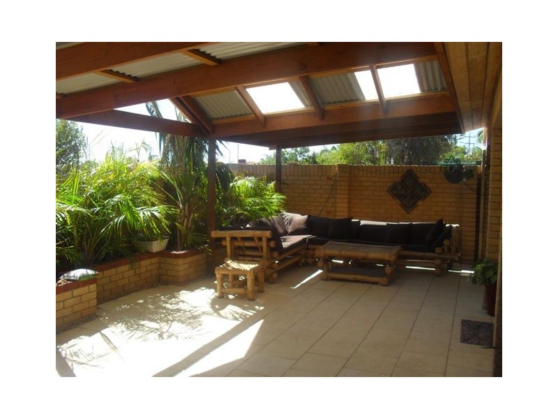 69 Bridgewater Drive, Kallaroo WA 6025