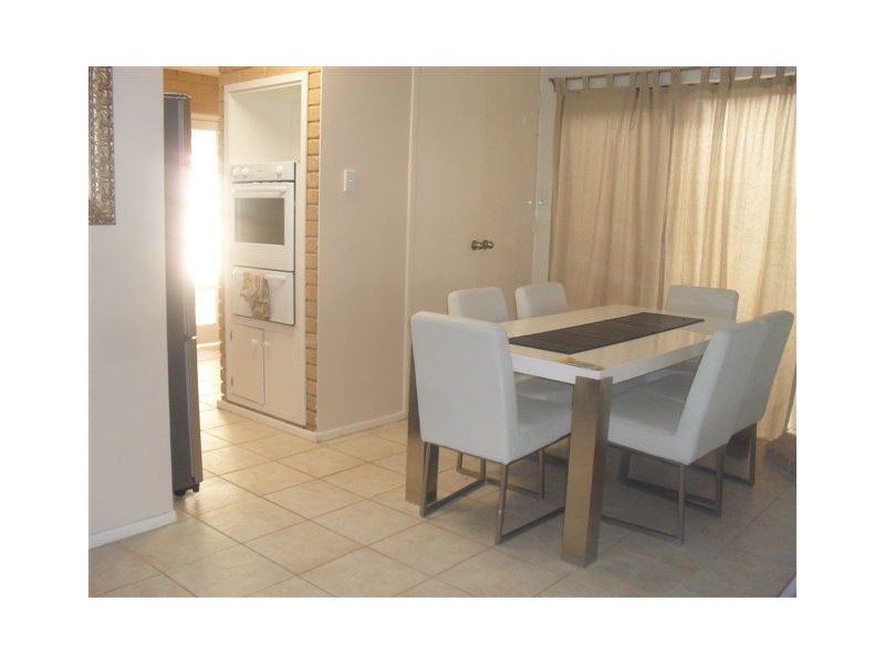 69 Bridgewater Drive, Kallaroo WA 6025