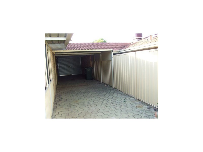 37 Berkshire Drive, Beldon WA 6027