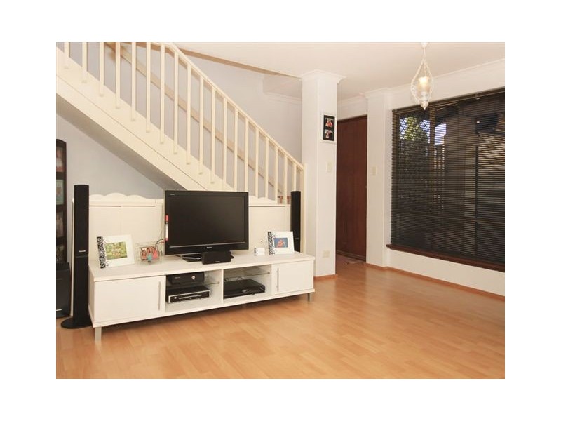 8/37 Muirhead Way, Kingsley WA 6026