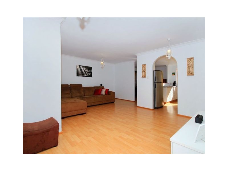 8/37 Muirhead Way, Kingsley WA 6026