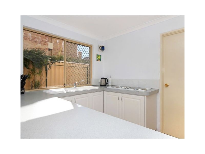 8/37 Muirhead Way, Kingsley WA 6026