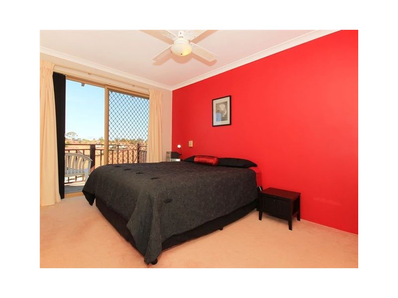 8/37 Muirhead Way, Kingsley WA 6026