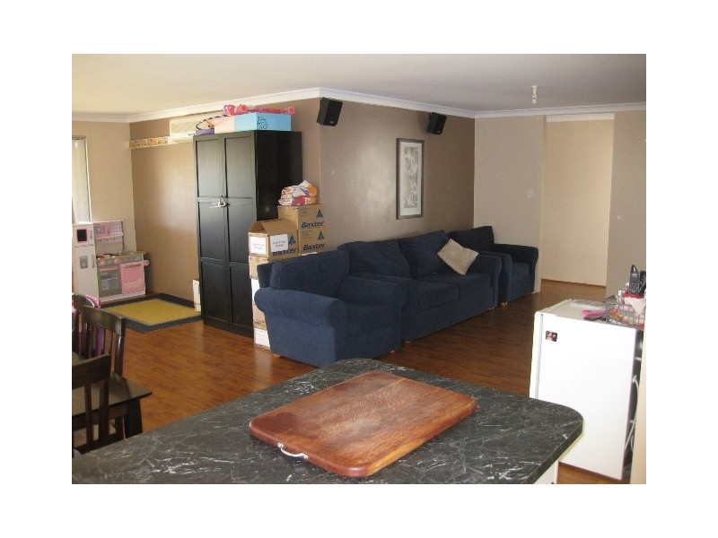 7 Gardneri Way, Banksia Grove WA 6031