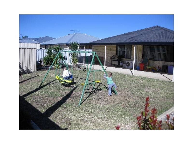 7 Gardneri Way, Banksia Grove WA 6031