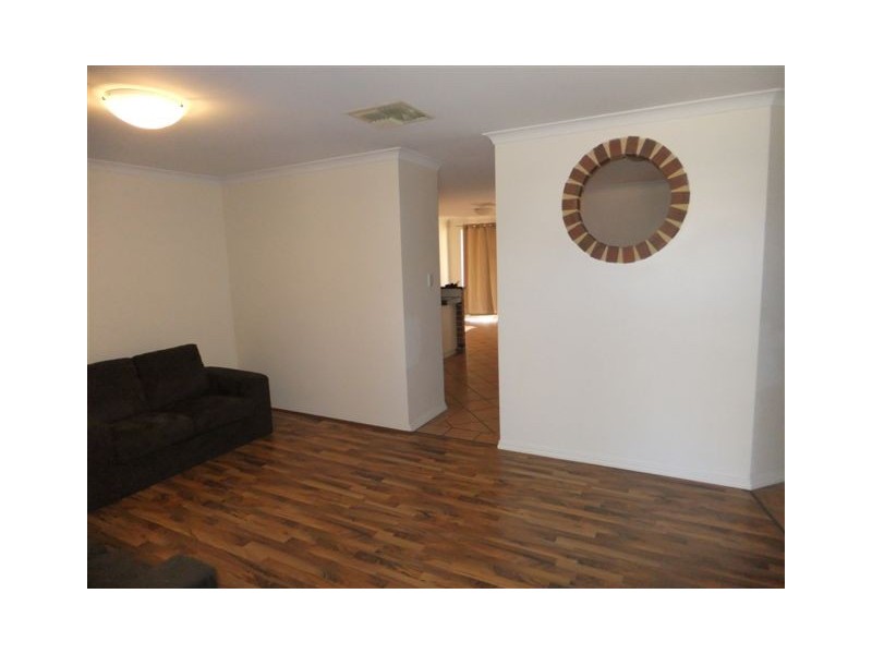 32 Tabubil Gardens, Ballajura WA 6066