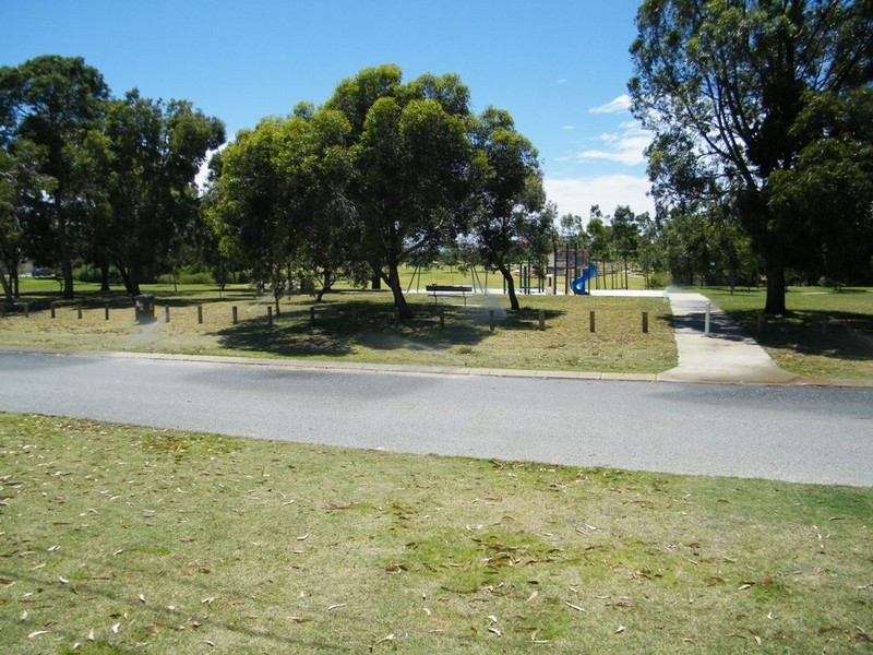 3 Wattle Mews, Hocking WA 6065