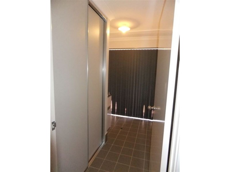 5 Vandia Pass, Madeley WA 6065