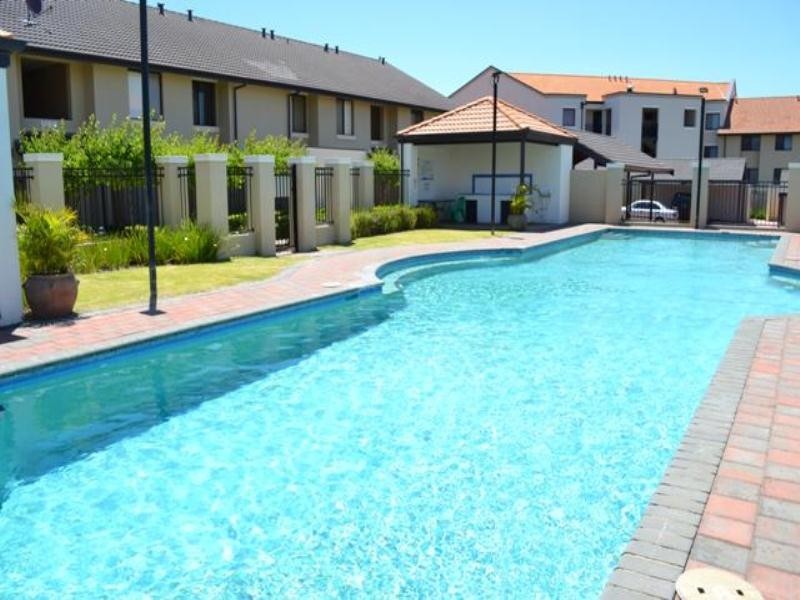 1/176 Lakeside Drive, Joondalup WA 6027