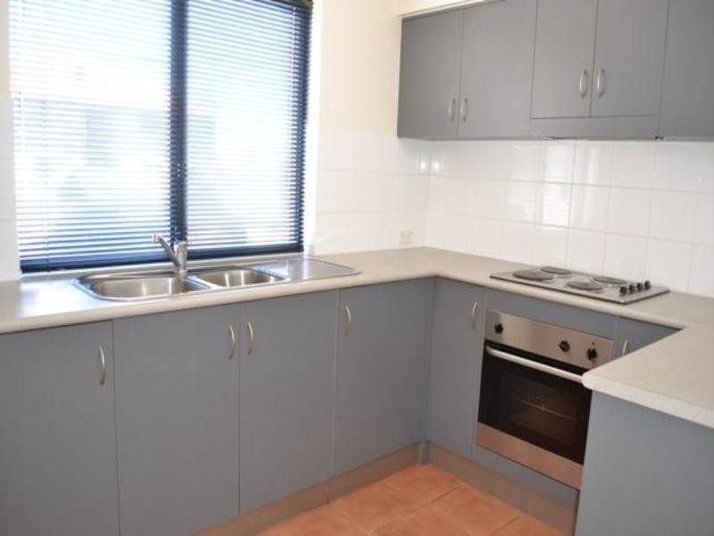 1/176 Lakeside Drive, Joondalup WA 6027