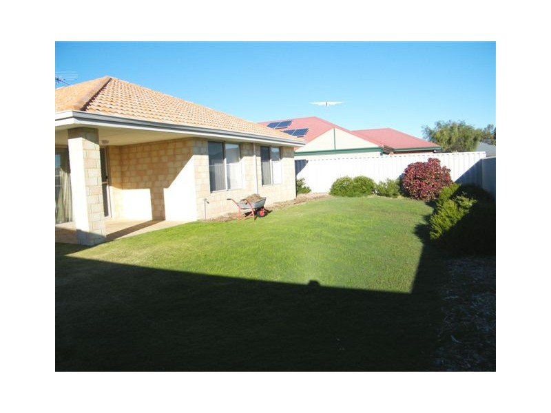 14 Bonnievale Tce, Wanneroo WA 6065