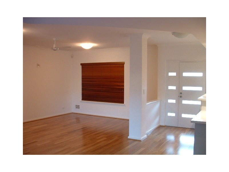 9 Fenian Pass, Hillarys WA 6025